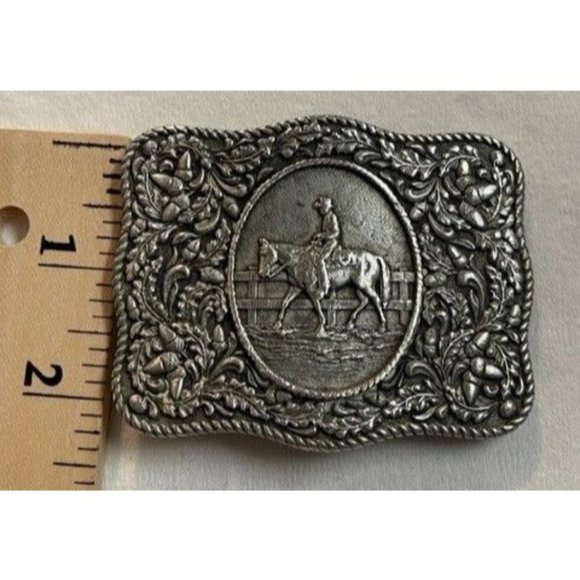 LTD Western Prod. Co. 1974 Metal Cowboy Belt Buckle - Picture 5 of 6